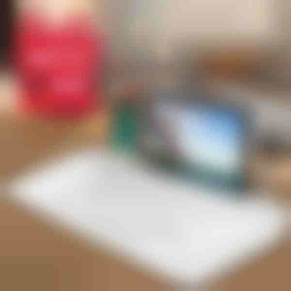 Multifunkční organizér na stůl + černý popisovač ZDARMA | DESKNOTE