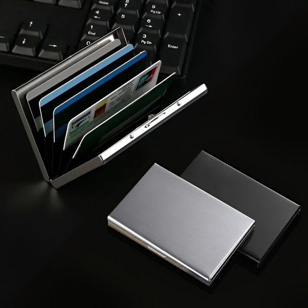 Kovová peněženka s blokováním RFID | CARDITKA