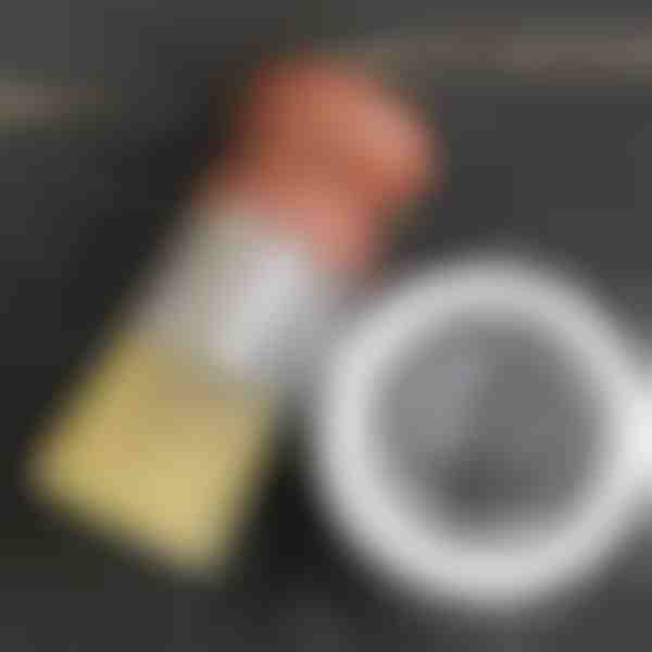 Péče o kůži a dřevo, která obnovuje lesk | REVIVAPRO